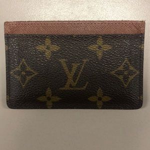EUC Authentic Monogram Louis Vuitton Card Holder